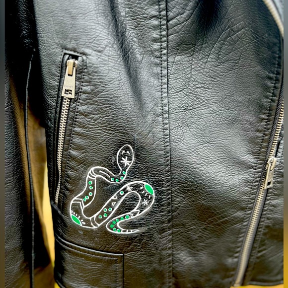 Swift Inspired Hooded Leather Jacket - Picture 4 of 15